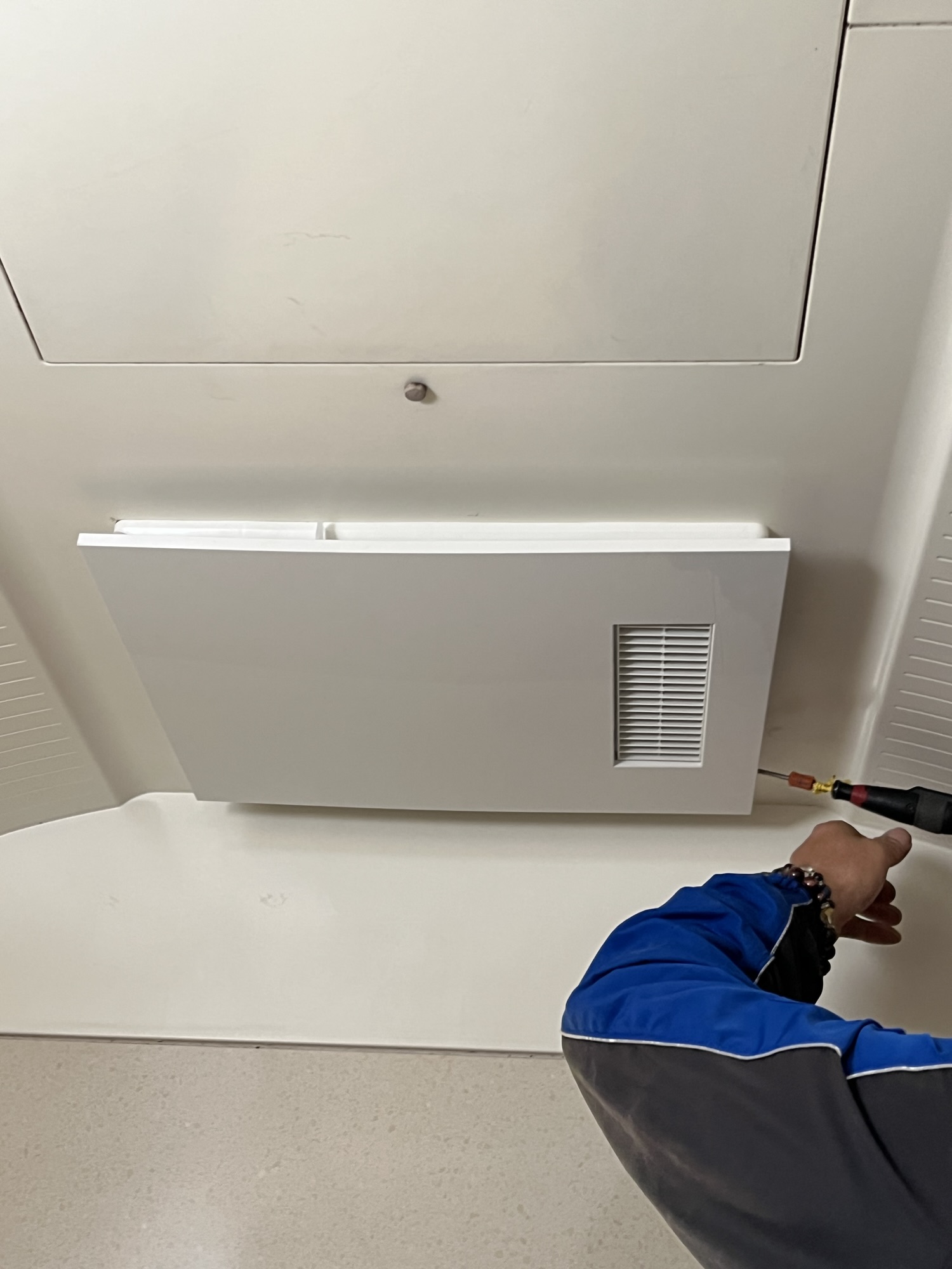 N様　浴室暖房機取り付け工事