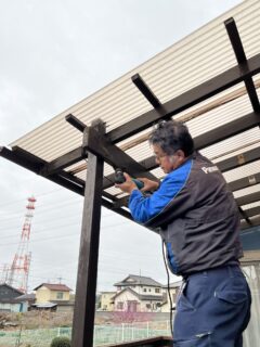 Y様  ウッドデッキペンキ塗り初日