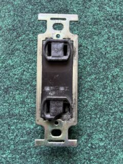 N様コンセント交換工事