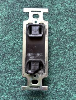 N様  コンセント交換工事