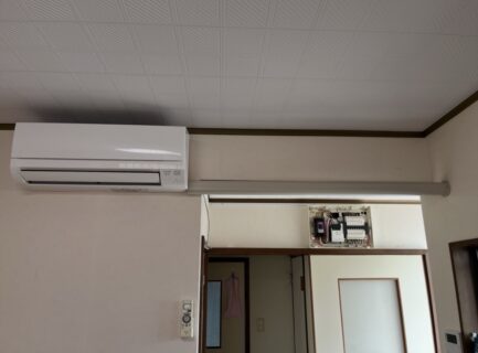 S様 エアコン取り付け、専用コンセント工事